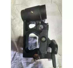 Корпус в'язального апарату Famarol 8245-511-070-084 на прес-підбирач Z-511 Корпус в'язального апарату Famarol 8245-511-070-084 на прес-підбирач Z-511